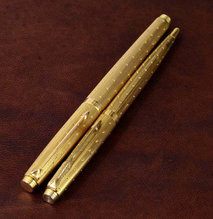 vintage-parker-75-perle-golden-fountain-pen-and-ballpoint-pen-14K-solid-gold-Medium-nib-France-made